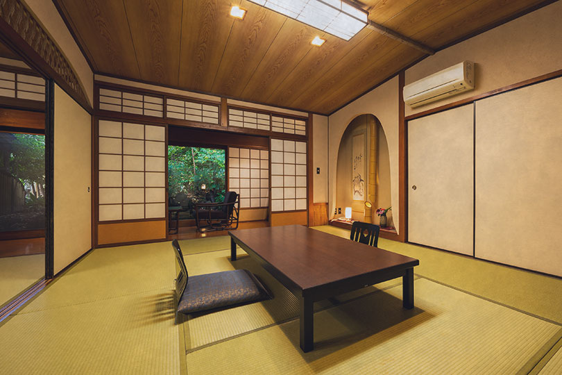 画像：源泉掛け流し 内風呂付特別室